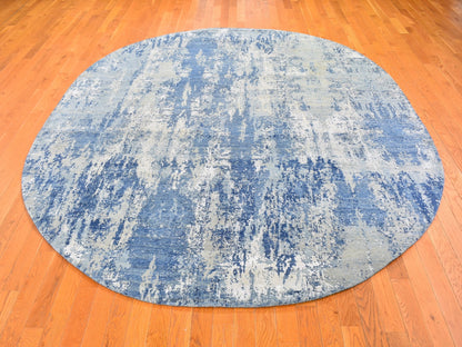 Modern / Contemporary hand-knotted wool rug in Blue, 8'1" x 10'1" — SKU O059521 (view 2)
