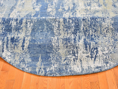 Modern / Contemporary hand-knotted wool rug in Blue, 8'1" x 10'1" — SKU O059521 (view 6)