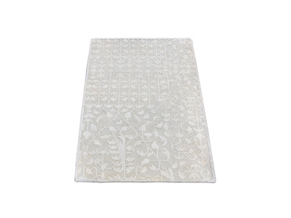 Ivory 2'0" x 3'4" Modern and Contemporary Hand knotted Wool/Silk Rug - Sku: O059536