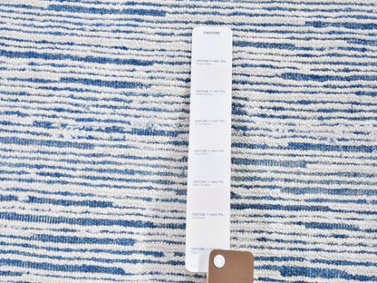 Wool / Silk hand-knotted wool rug in Blue, 2' x 3' — SKU O059541 (view 2)
