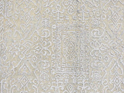 Beige 8'0" x 10'0" Modern and Contemporary Handloom Wool/Silk Rug - Sku: O059566