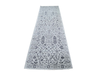 Grey 2'5" x 8'0" Hand Loomed Handloom Wool/Silk Rug - Sku: O059569