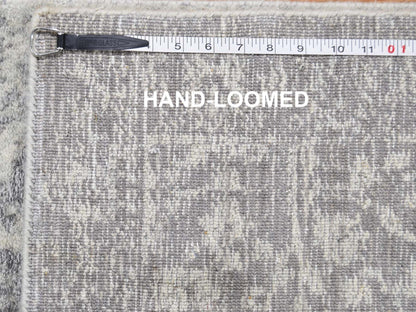 Grey 2'5" x 8'0" Hand Loomed Handloom Wool/Silk Rug - Sku: O059569