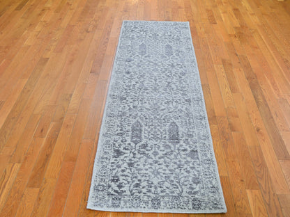 Grey 2'5" x 8'0" Modern / Contemporary Handloom Wool/Silk Rug - Sku: O059620