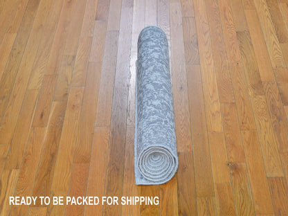 Grey 2'5" x 8'0" Modern / Contemporary Handloom Wool/Silk Rug - Sku: O059620