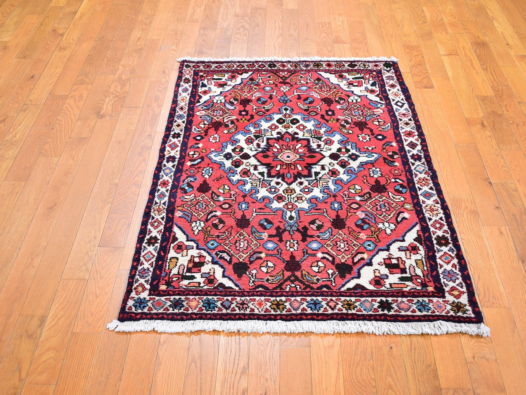 Hamadan Persian hand-knotted wool rug in Red & Ivory, 3'4" x 5'3" — SKU O059692 (view 2)