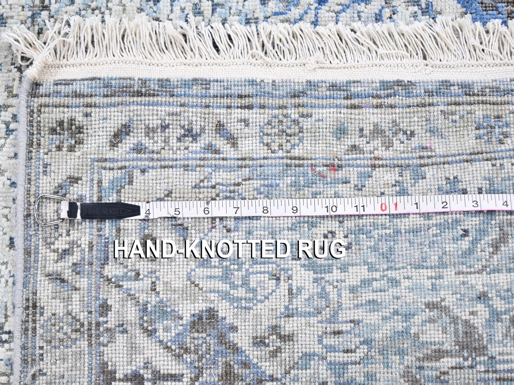 Oushak Transitional hand-knotted wool/silk rug in Blue & Ivory, 3' x 5'2" — SKU O059741 (view 7)