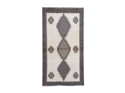 Ivory 3'5" x 6'4" Persian Hand knotted Wool Rug - Sku: O059844