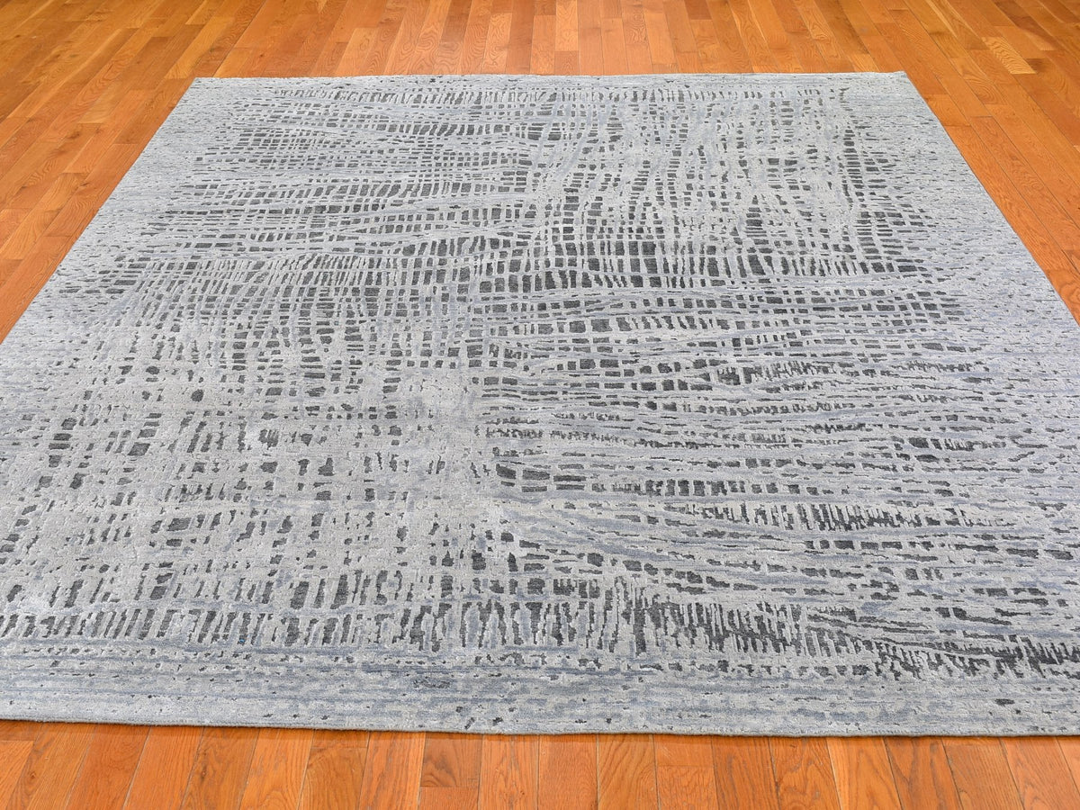 Transitional hand-knotted wool rug in Gray, 7'10" x 10' — SKU O059950 (view 2)