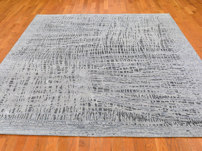 Transitional hand-knotted wool rug in Gray, 7'10" x 10' — SKU O059950 (view 2)