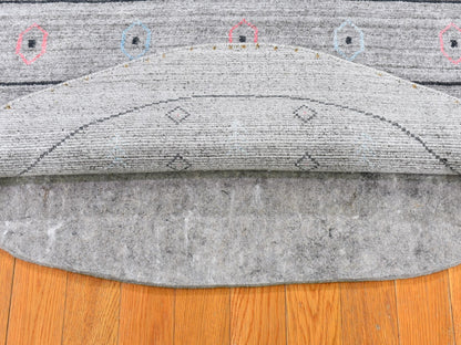 Gabbeh Modern / Contemporary hand-knotted wool/silk rug in Gray, 4'1" x 4'1" — SKU O059966 (view 3)