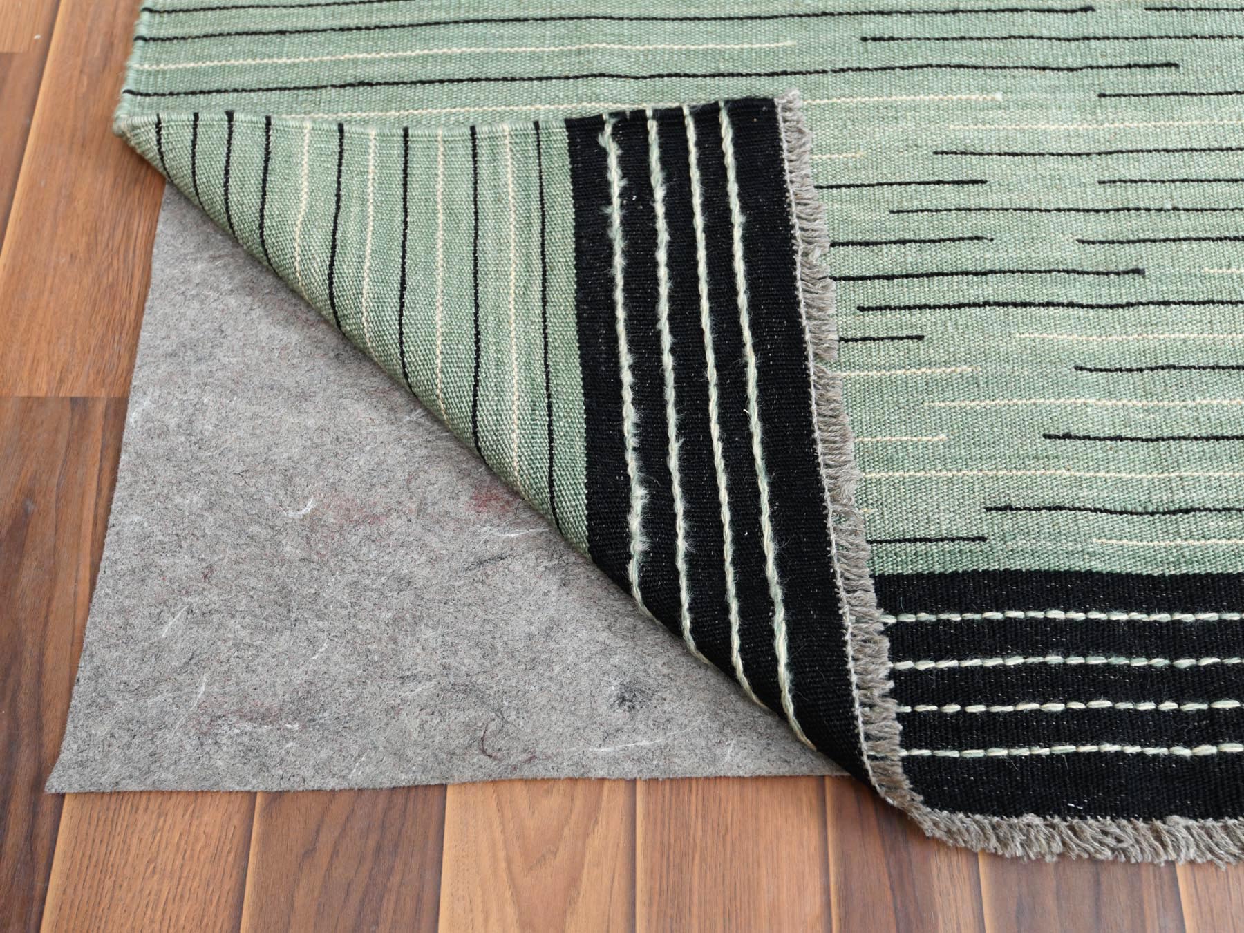Kilim Flat-Weave hand-knotted wool rug in Green, 12'6" x 15' — SKU O060034 (view 3)