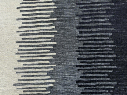 Ivory 6'3" x 9'0" Flat Weave Hand woven Wool Rug - Sku: O060082
