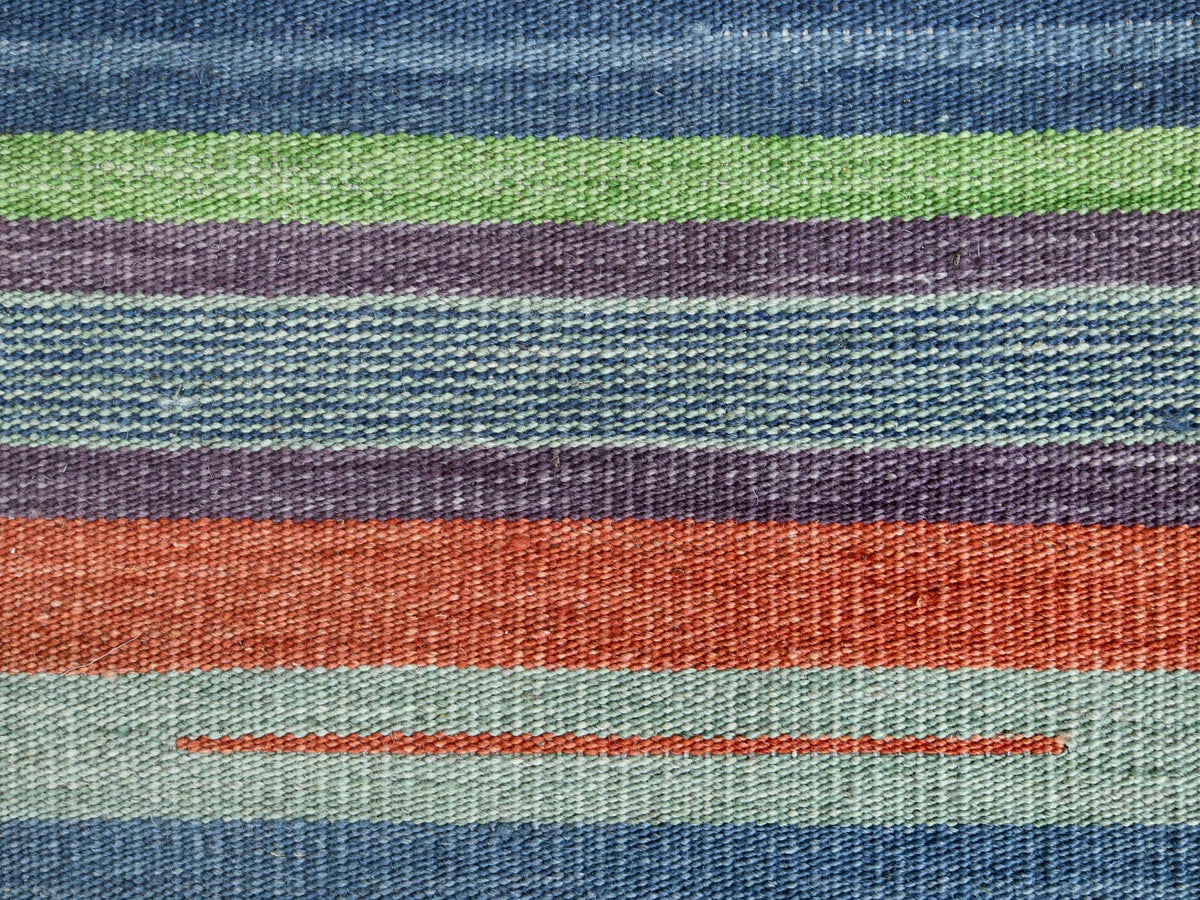 Kilim Flat-Weave hand-knotted wool rug in Green, 6'2" x 9'2" — SKU O060095 (view 2)