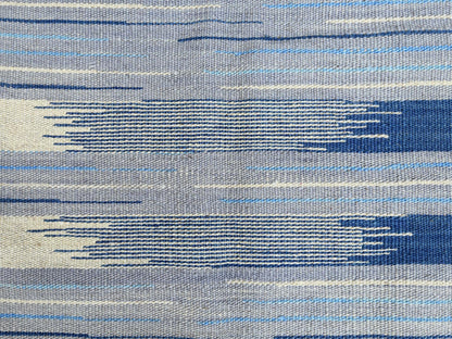 Kilim Flat-Weave hand-knotted wool rug in Blue, 6'1" x 9'1" — SKU O060109 (view 2)