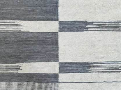 Grey 8'5" x 10'1" Flatweave / Kilim Hand woven Wool Rug - Sku: O060120