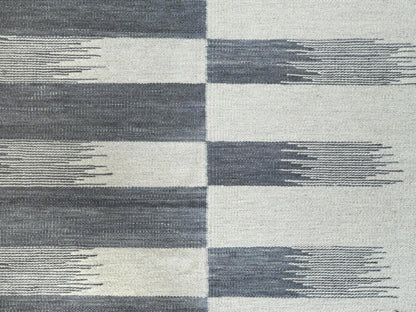 Grey 8'2" x 9'10" Flatweave / Kilim Hand woven Wool Rug - Sku: O060121