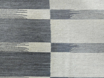 Grey 6'5" x 9'0" Flatweave / Kilim Hand woven Wool Rug - Sku: O060123