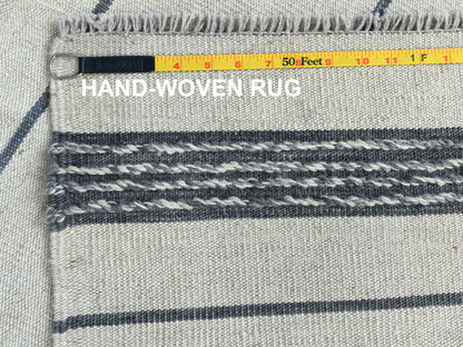 Grey 6'5" x 9'0" Flatweave / Kilim Hand woven Wool Rug - Sku: O060123