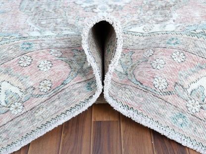 Red 6'8" x 9'8" Vintage Hand knotted Wool Rug - Sku: O060183