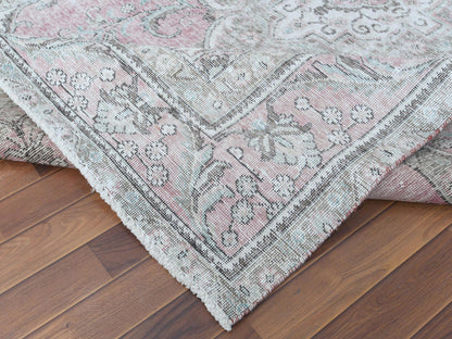 Red 6'4" x 9'6" Vintage Hand knotted Wool Rug - Sku: O060187