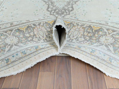 Grey 6'9" x 10'10" Vintage Hand knotted Wool Rug - Sku: O061338