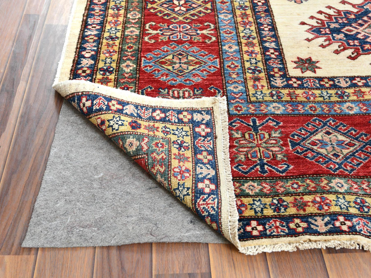 Kazak Kazak hand-knotted wool rug in Ivory & Red, 8'8" x 11'10" — SKU O061652 (view 4)