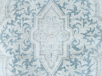 Ivory 8'3" x 11'1" Vintage Hand knotted Wool Rug - Sku: O061708
