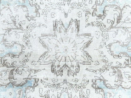 Ivory 9'1" x 13'4" Vintage Hand knotted Wool Rug - Sku: O061712