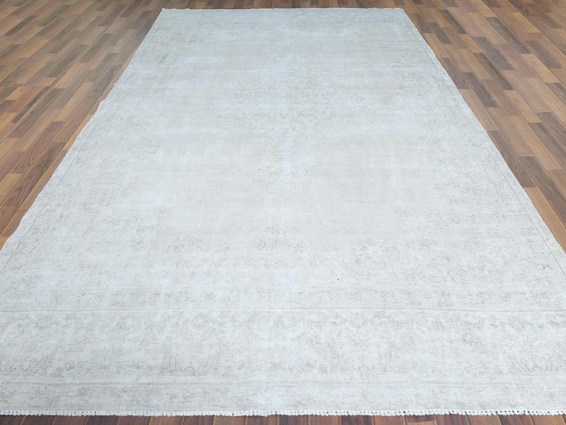 Kerman Vintage hand-knotted worn wool rug in Beige, 7'6" x 12'10" — SKU O061724 (view 2)
