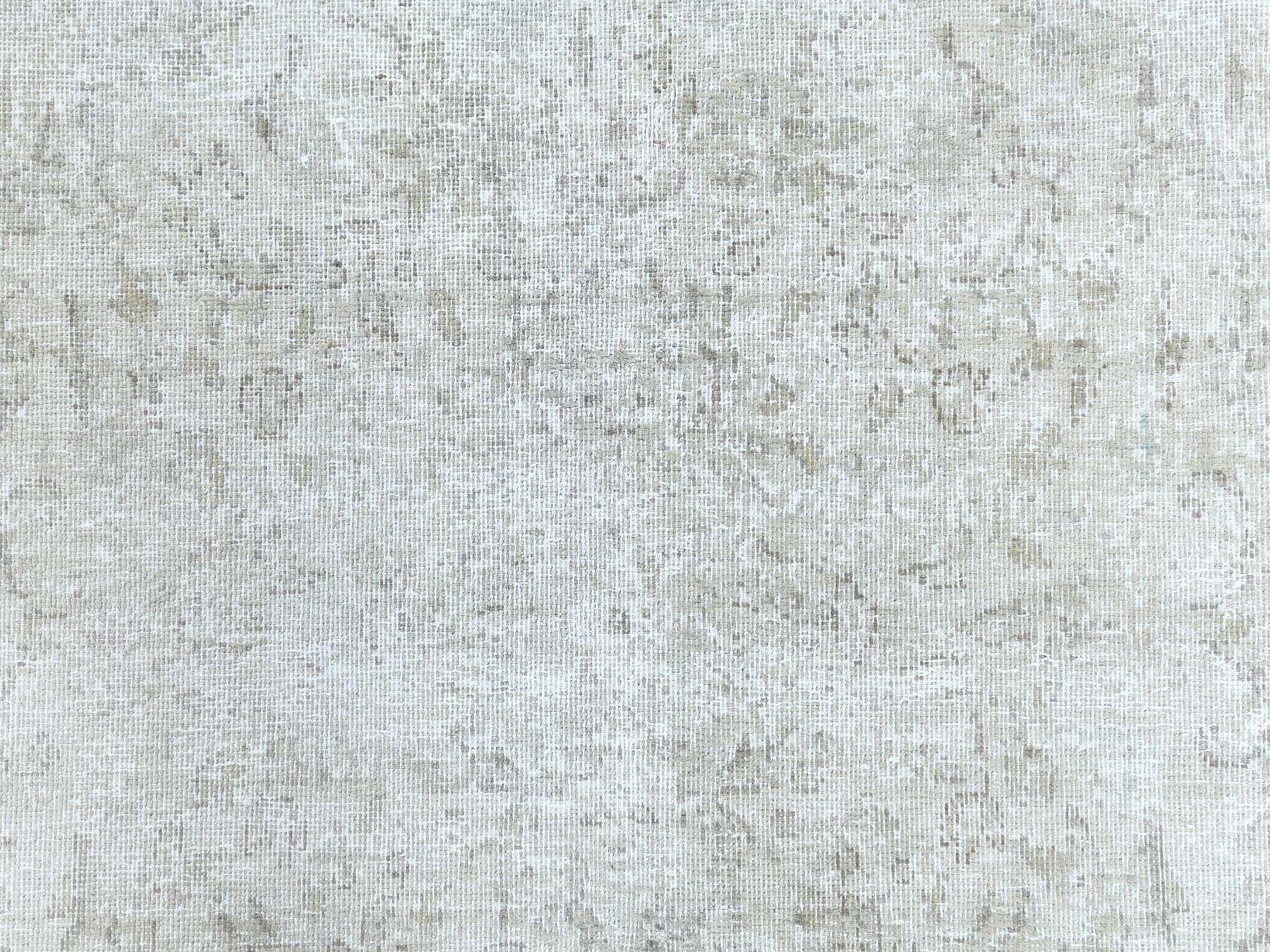 Kerman Vintage hand-knotted worn wool rug in Beige, 7'6" x 12'10" — SKU O061724 (view 8)