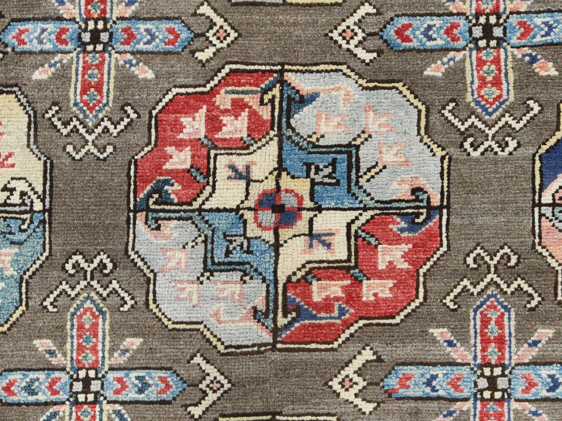 Kazak Kazak hand-knotted wool rug in Brown & Gray, 9'7" x 12'9" — SKU O061830 (view 8)