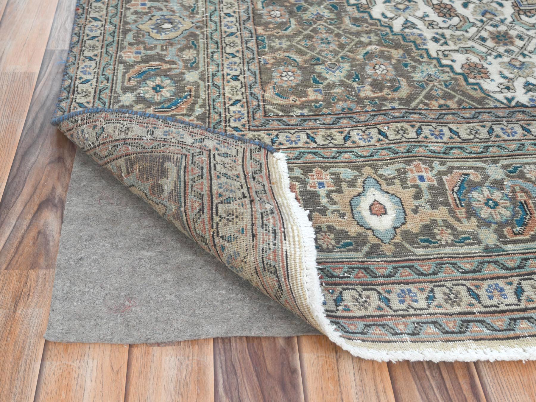 Tabriz Vintage hand-knotted worn wool rug in Ivory & Brown, 7'1" x 9'9" — SKU O061989 (view 4)