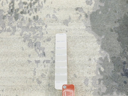 Grey 4'3" x 10'0" Modern / Contemporary Hand knotted Wool/Silk Rug - Sku: O062024