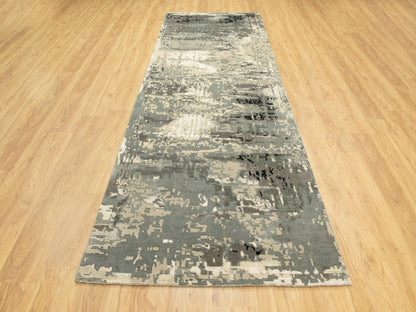 Grey 4'0" x 12'0" Modern / Contemporary Hand knotted Wool/Silk Rug - Sku: O062034
