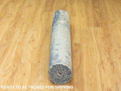 Grey 4'0" x 11'9" Modern / Contemporary Hand knotted Wool/Silk Rug - Sku: O062037