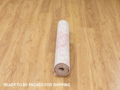 Transitional hand-knotted wool/pure silk rug in Pink, 3' x 5' — SKU O062043 (view 6)