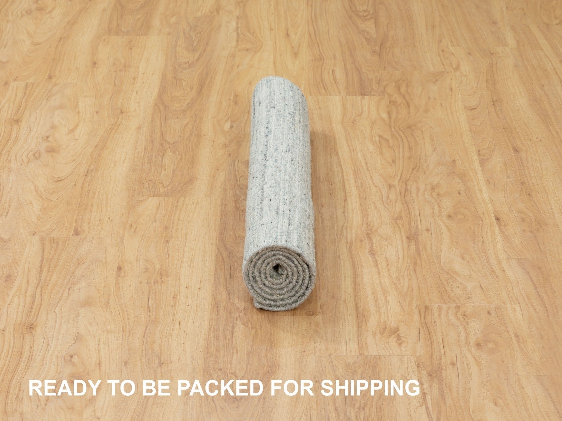 Modern / Contemporary hand-knotted wool rug in Green, 2'10" x 5' — SKU O062050 (view 6)