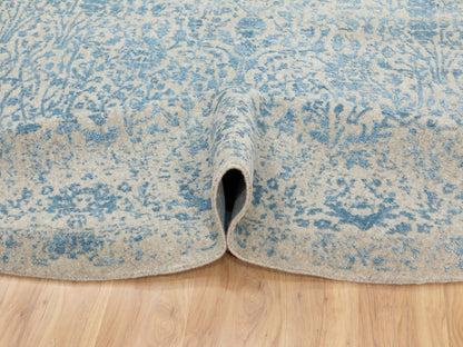 Transitional hand-knotted wool/silk rug in Blue, 9'10" x 9'10" — SKU O062066 (view 6)