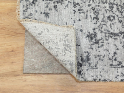 Grey 5'3" x 7'0" Transitional Hand knotted Wool/Silk Rug - Sku: O062068