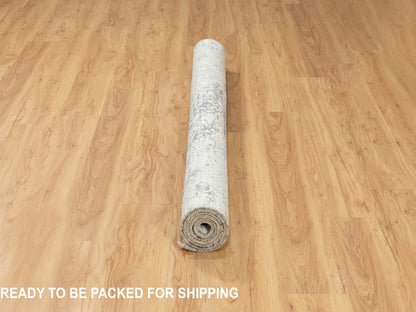 Grey 5'3" x 7'0" Transitional Hand knotted Wool/Silk Rug - Sku: O062068