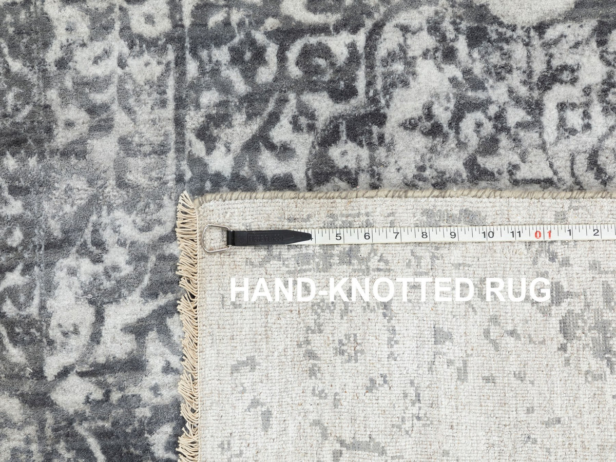 Transitional hand-knotted wool/pure silk rug in Gray, 5'3" x 7' — SKU O062068 (view 8)