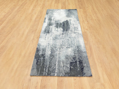 Ivory 2'5" x 8'0" Modern and Contemporary Hand knotted Wool/Silk Rug - Sku: O062070