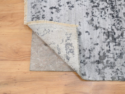 Grey 6'1" x 9'2" Transitional Hand knotted Wool/Silk Rug - Sku: O062094