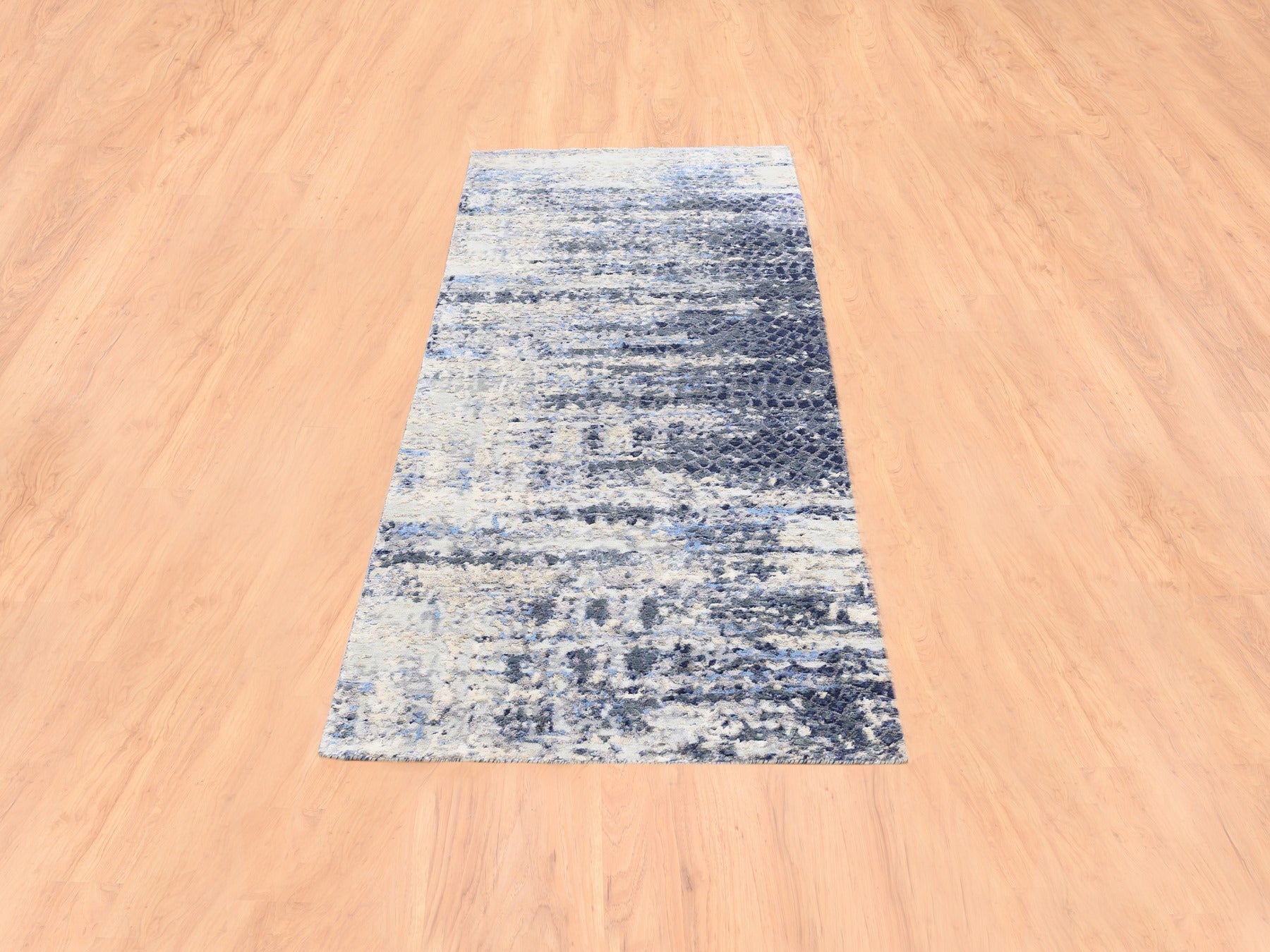 Modern / Contemporary hand-knotted wool/silk runner in Blue, 2'5" x 6'1" — SKU O062263 (view 2)