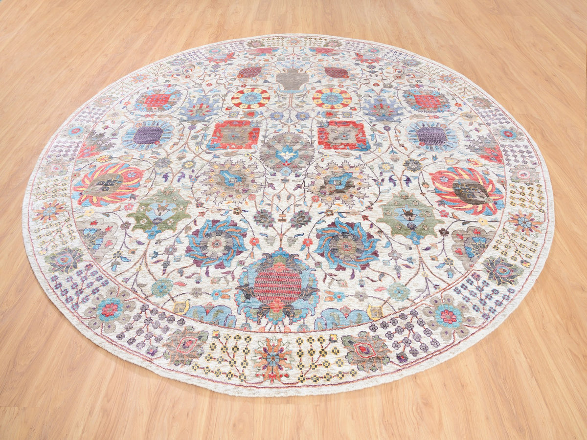 Tabriz Transitional hand-knotted wool/silk rug in Ivory, 10' x 10'1" — SKU O062272 (view 2)
