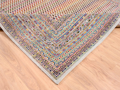 Sarouk Modern / Contemporary hand-knotted wool/sari silk rug in Beige & Ivory, 8'10" x 12' — SKU O062307 (view 6)