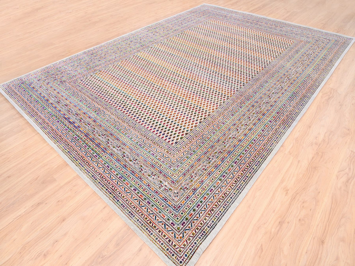 Sarouk Modern / Contemporary hand-knotted wool/sari silk rug in Beige, 9'10" x 14' — SKU O062309 (view 3)