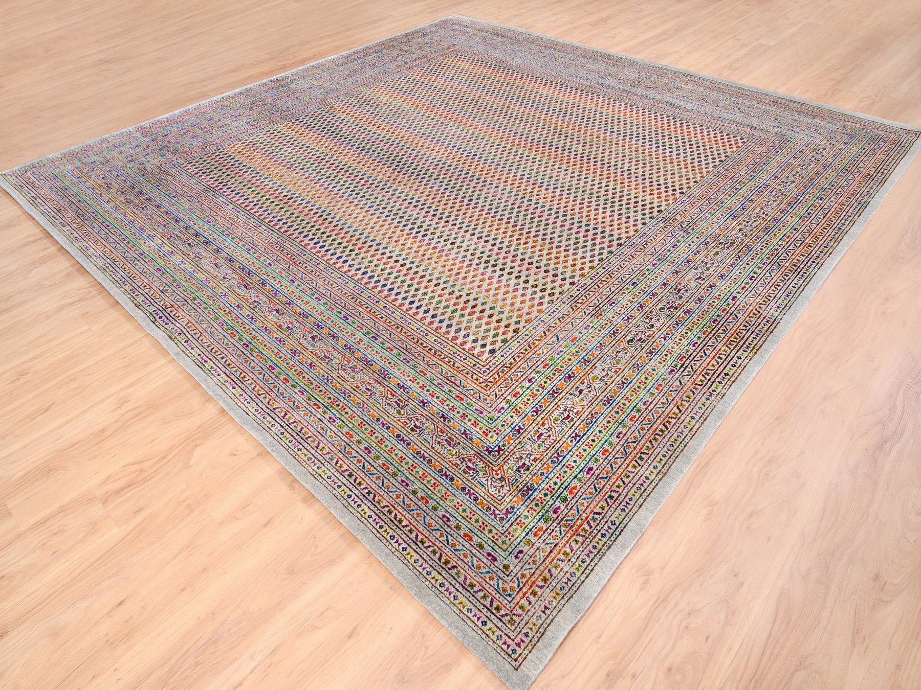 Sarouk Modern / Contemporary hand-knotted wool/sari silk rug in Beige, 11'10" x 12' — SKU O062311 (view 3)