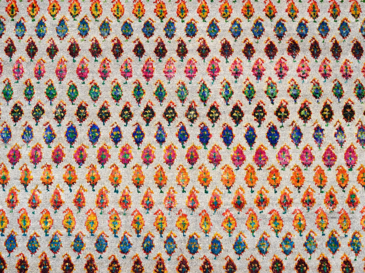 Sarouk Modern / Contemporary hand-knotted wool/sari silk rug in Beige, 11'10" x 12' — SKU O062311 (view 8)